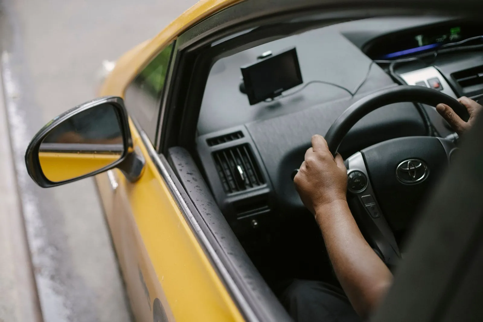 Photo : TVA sur taxi : les repères utiles pour créer